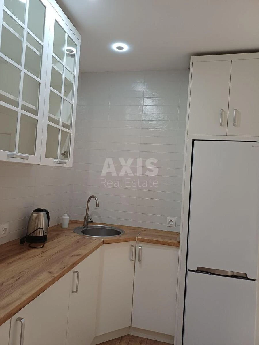 1k apartment vul. Glybochyc'ka 13602538