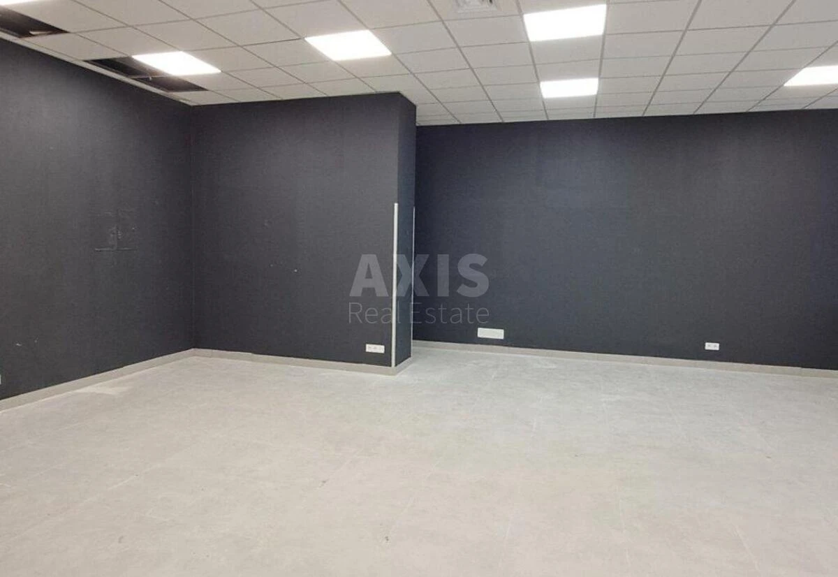 Trade object vul. Sverstjuka Jevgena 11, 74m2675423