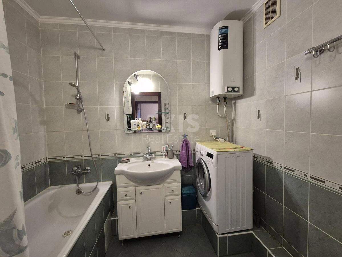 2k apartment vul. Lavruhina Mykoly 5689018