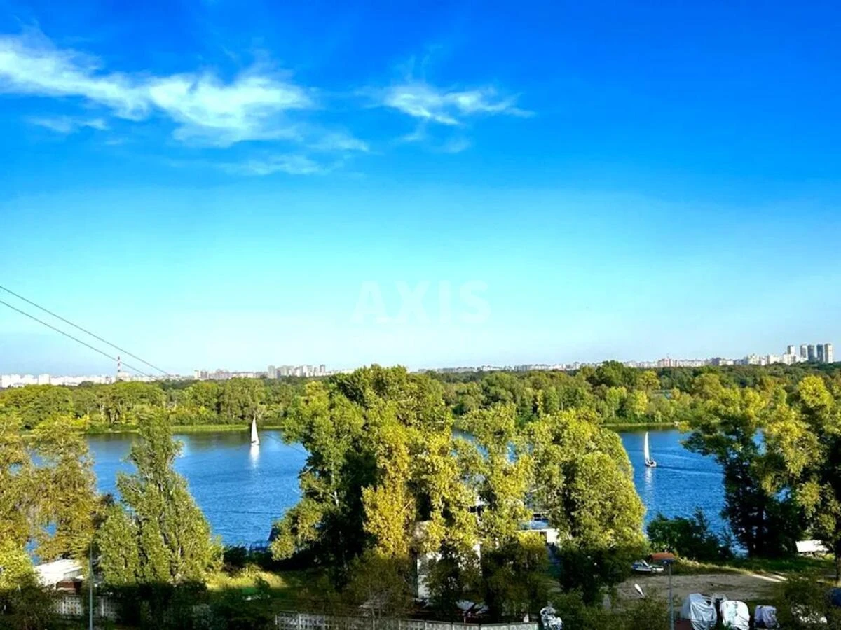 2к квартира ул. Приречная 196586111