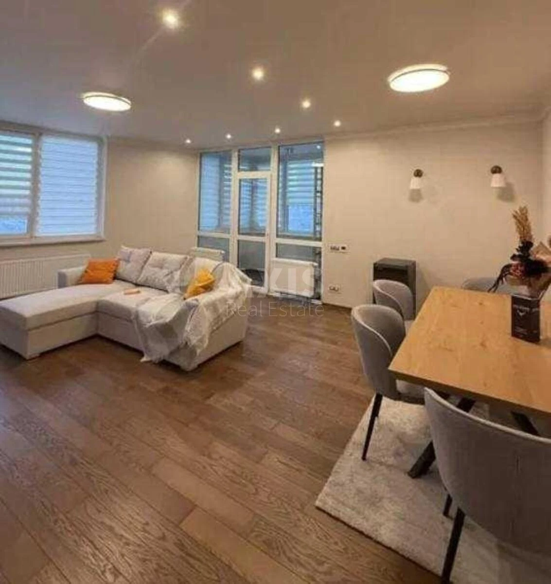 4k apartment vul. Yulia Zdanovska 73679930