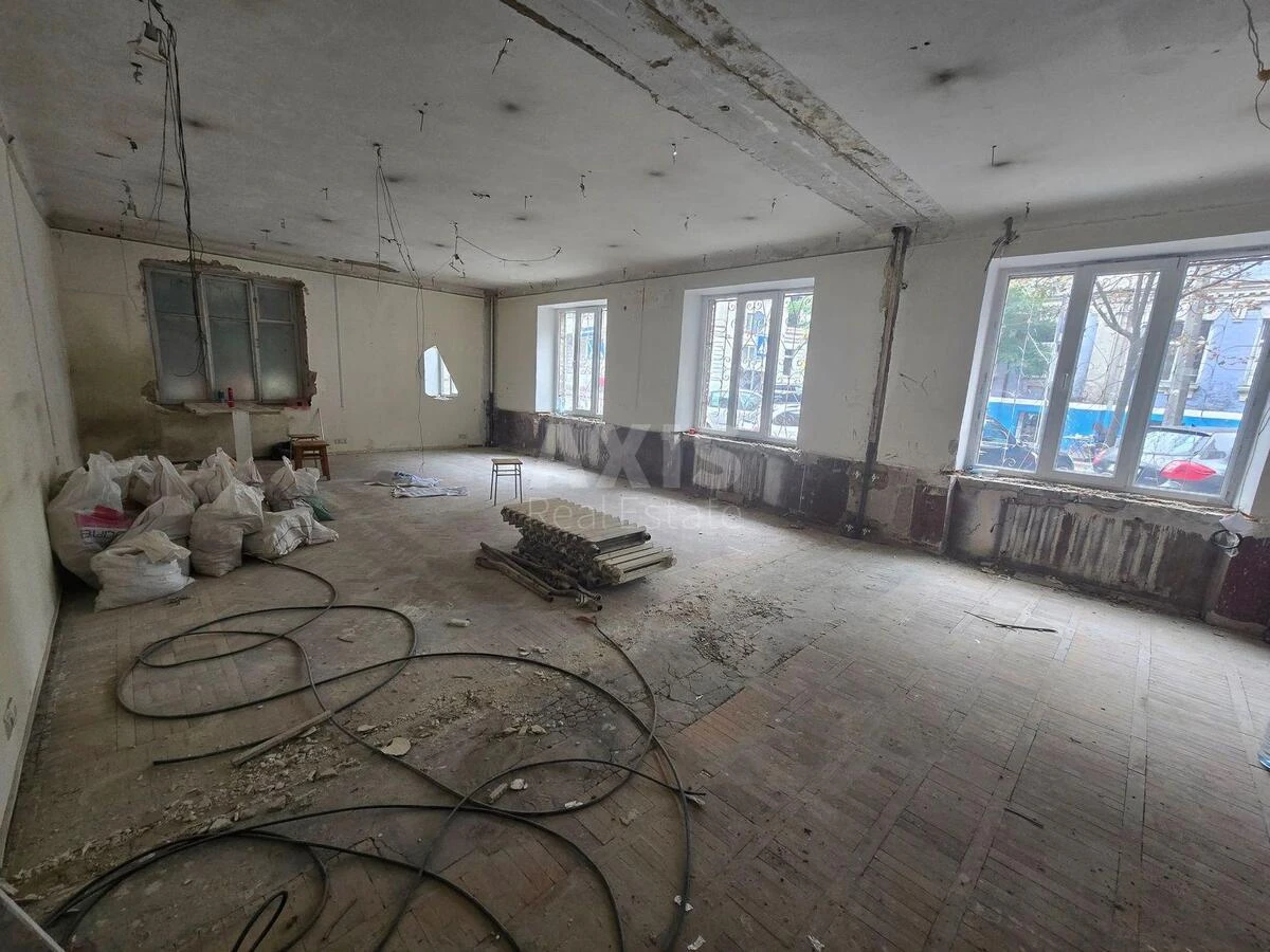 Service object vul. Gonchara Olesja 6, 330m2643624