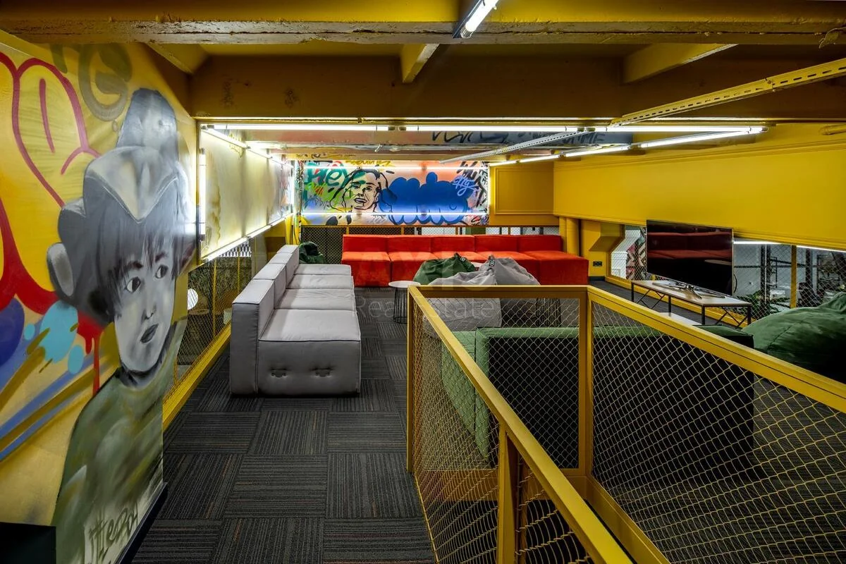 Office prov. Ohots'kyj 7, 912m2