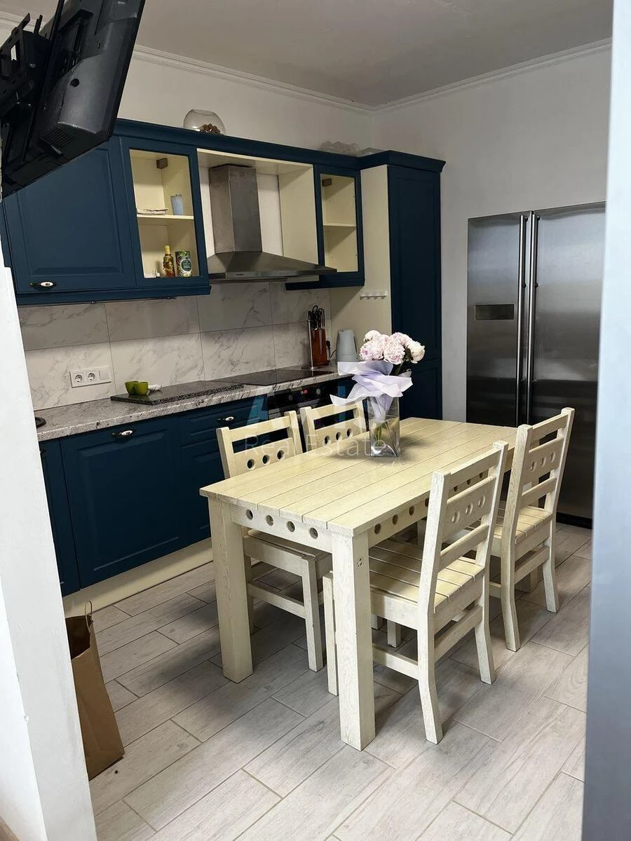 3k apartment vul. Golosii'vs'ka Thirteen A66101