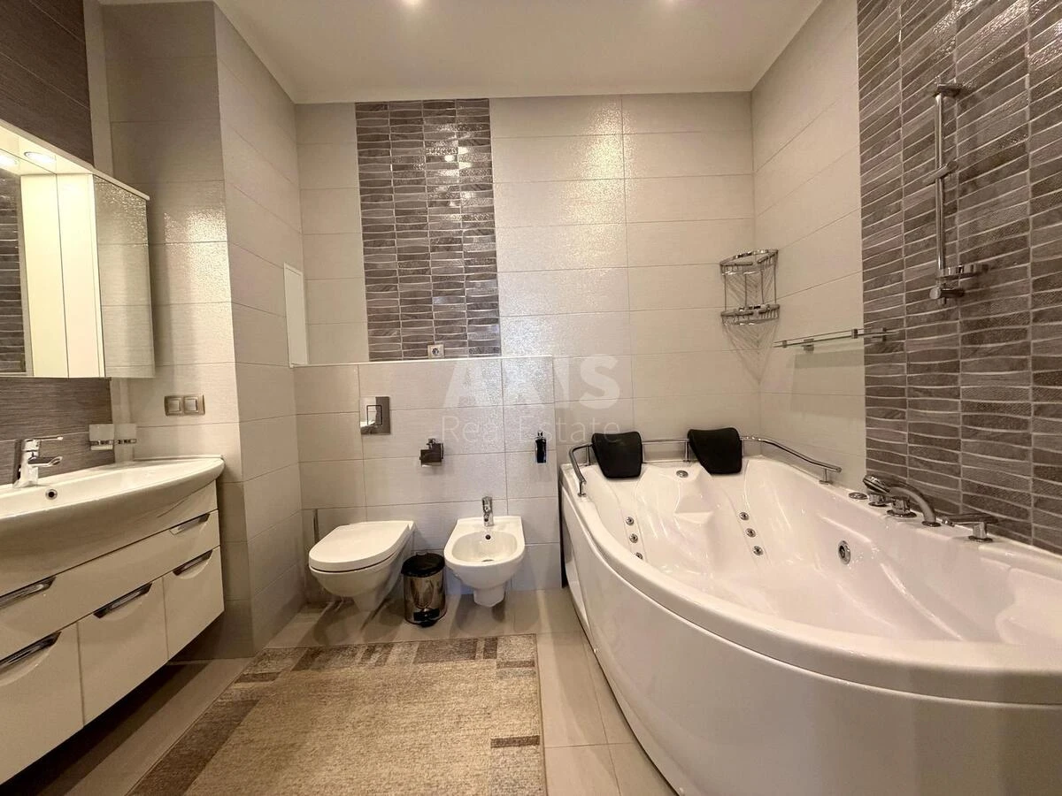 3к квартира ул. Окипной Раисы 18701886