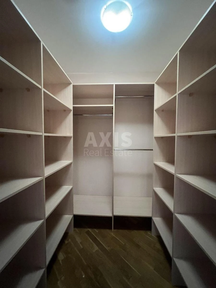 2к квартира ул. Ахматовой Анны 30715495