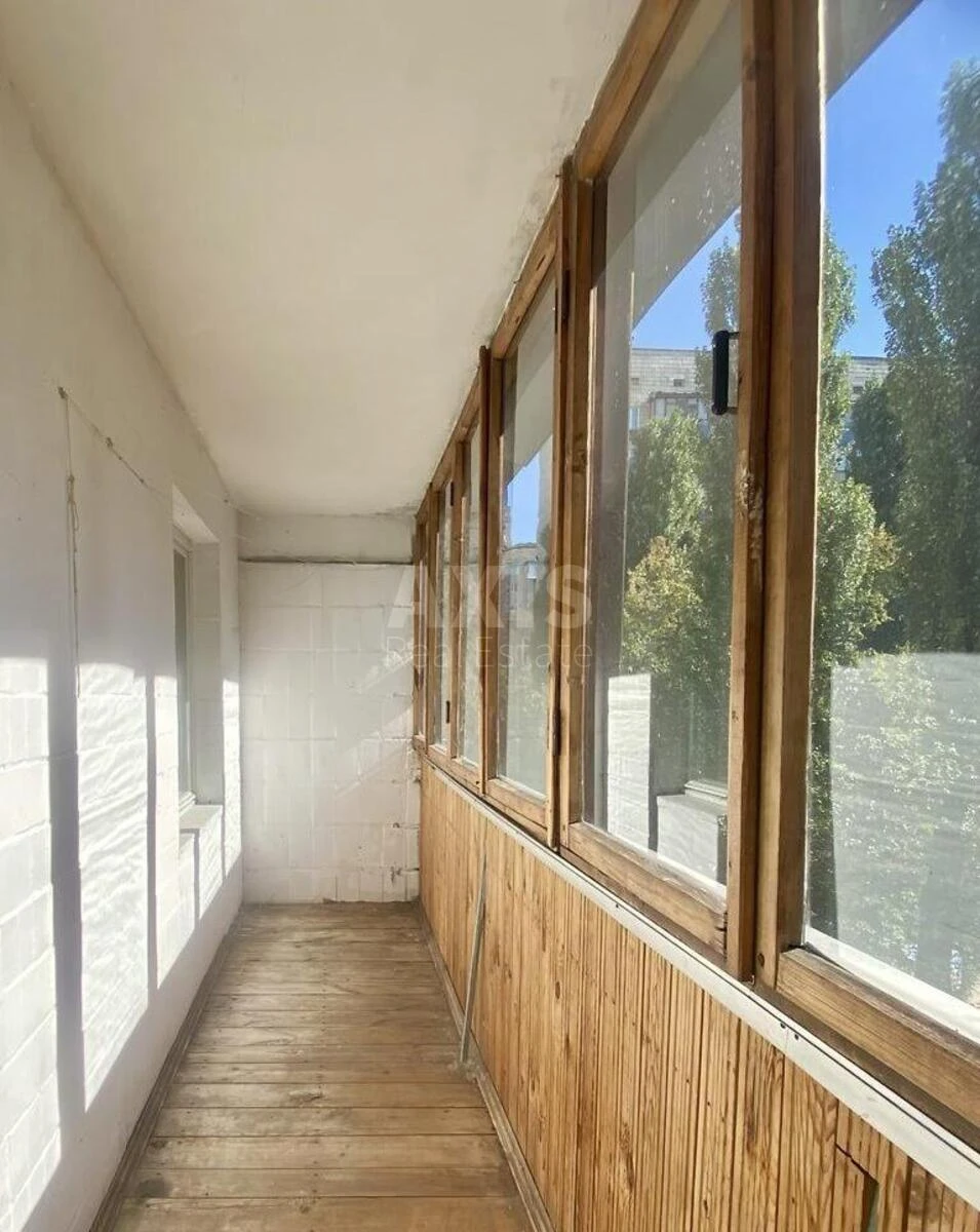 1k apartment uzv. Klovs'kyj 20716264