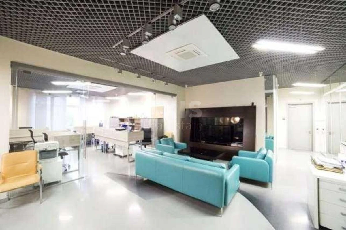 Office vul. Antonovycha 33В, 150m271063