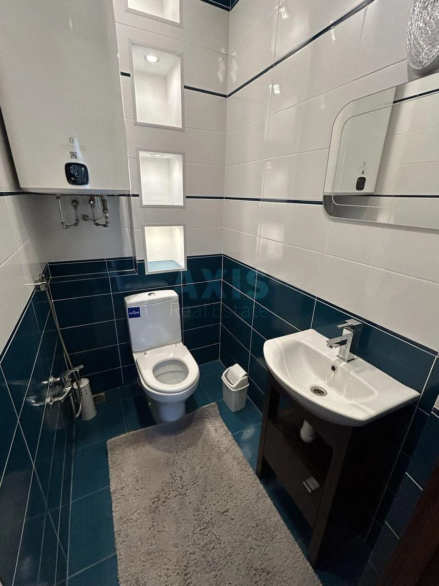 2к квартира ул. Кирилловская 85/87А648237