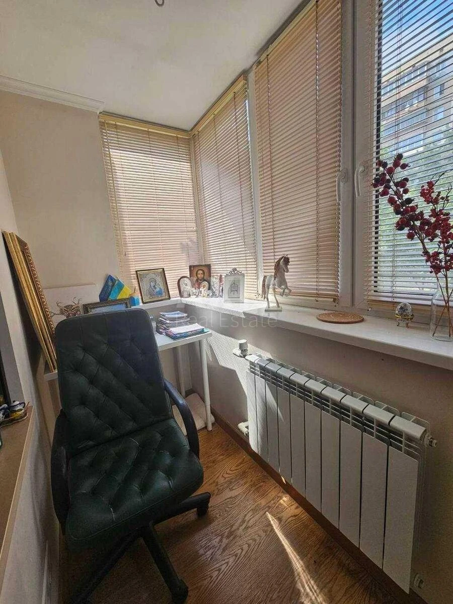 3k apartment pr-t Bazhana Mykoly 7А682277