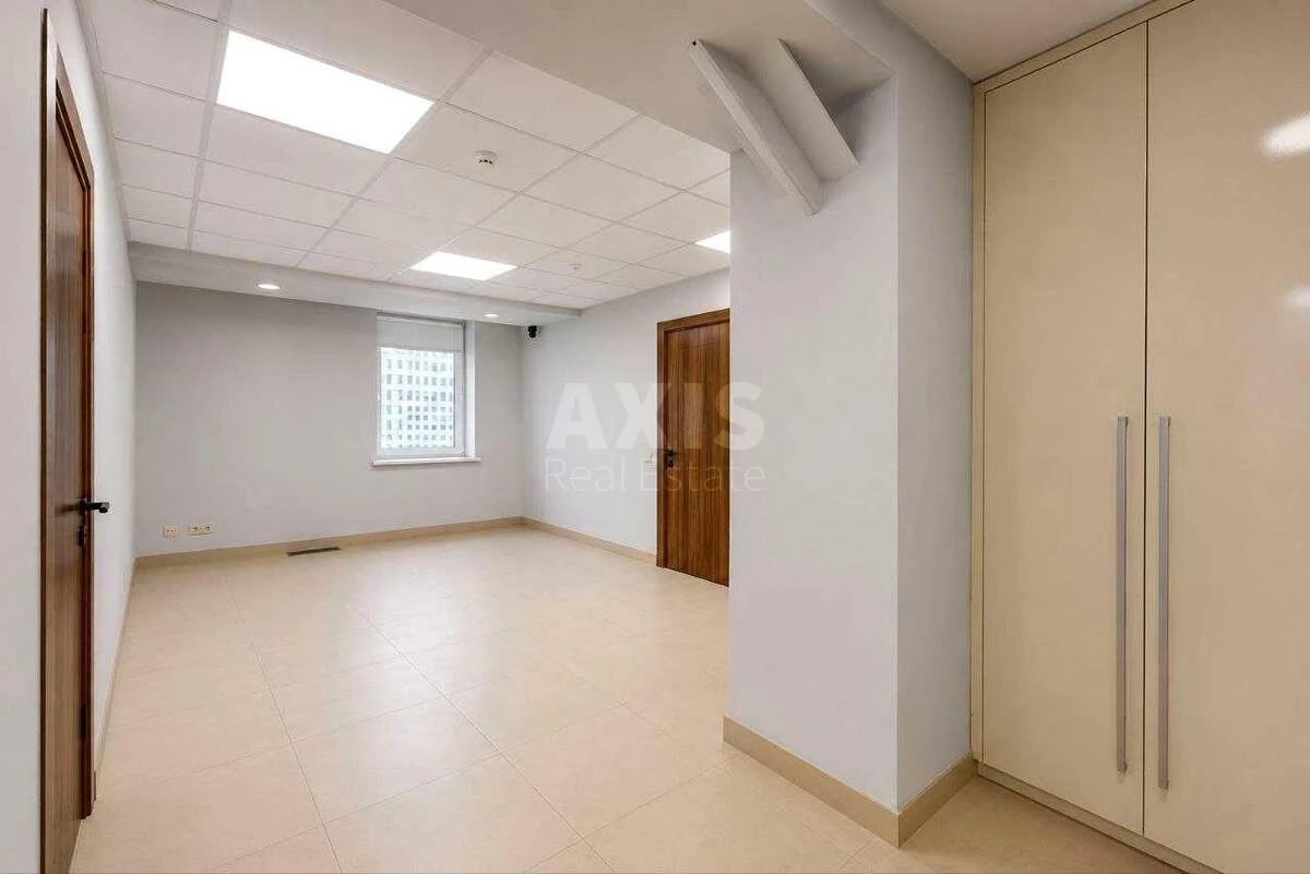 Office vul. Velyka Vasyl'kivs'ka 57/3, 623m2713092