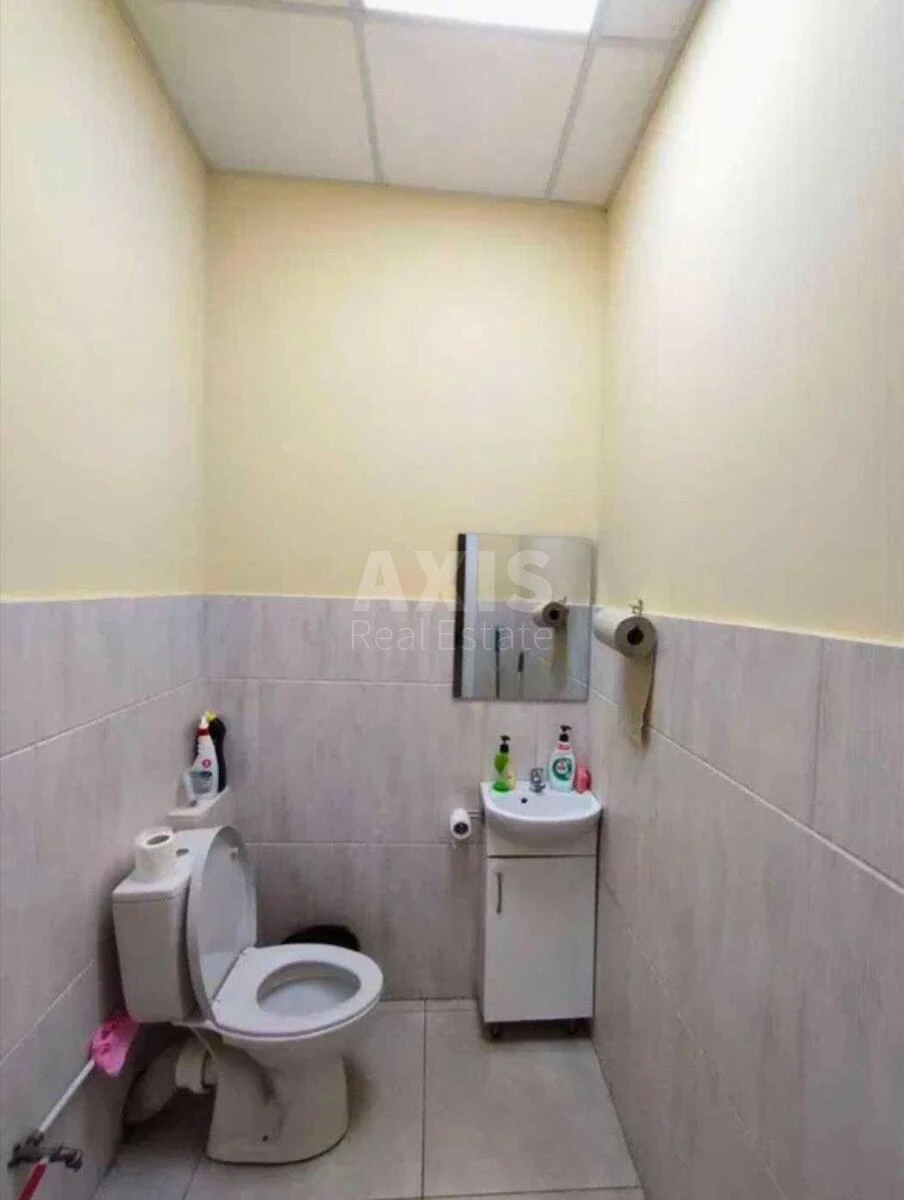 Trade object vul. Vyshgorods'ka 44, 70m2670934