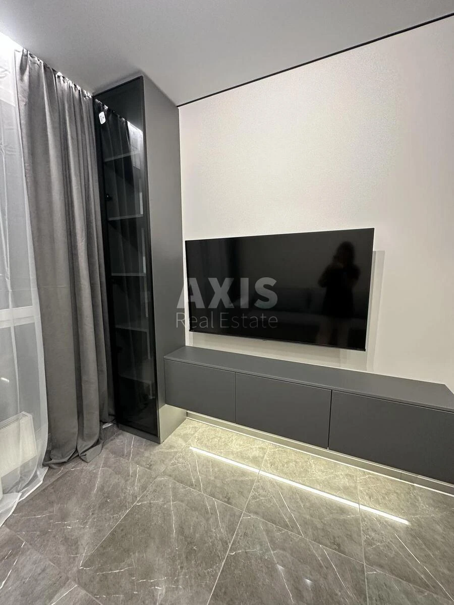 1k apartment vul. Saljutna 2Б621225