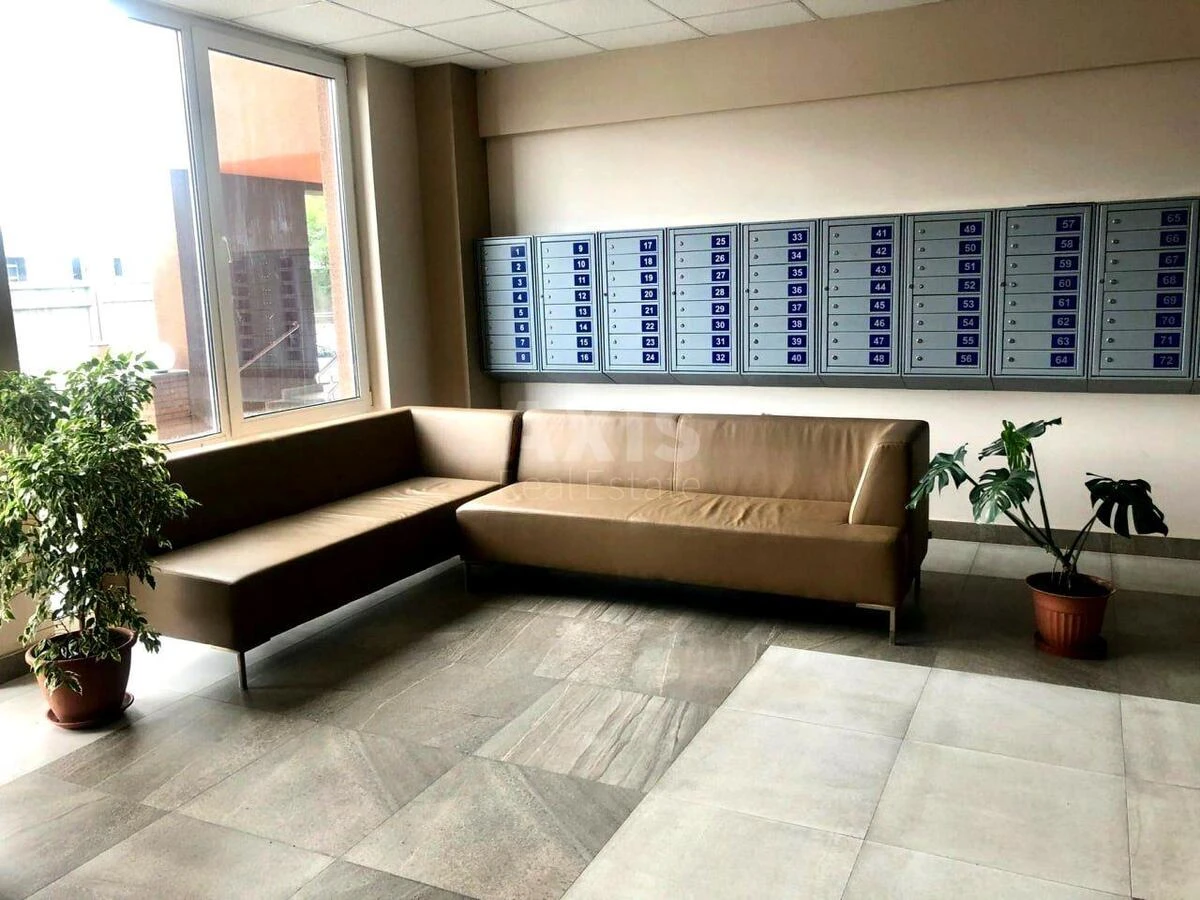 2к квартира пр-т Голосеевский 956375012