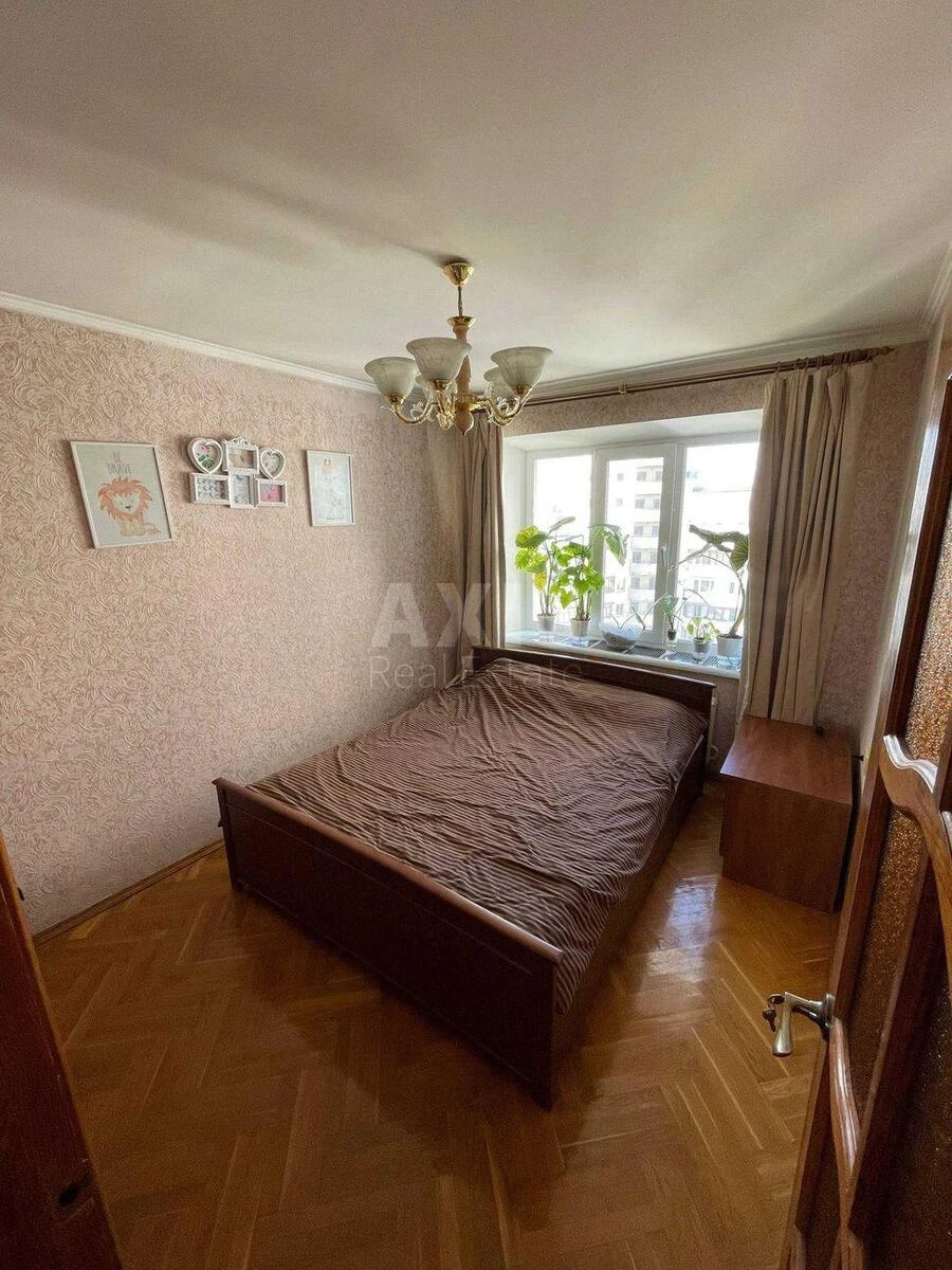 3k apartment vul. Levka Lukyanenka 13А695427