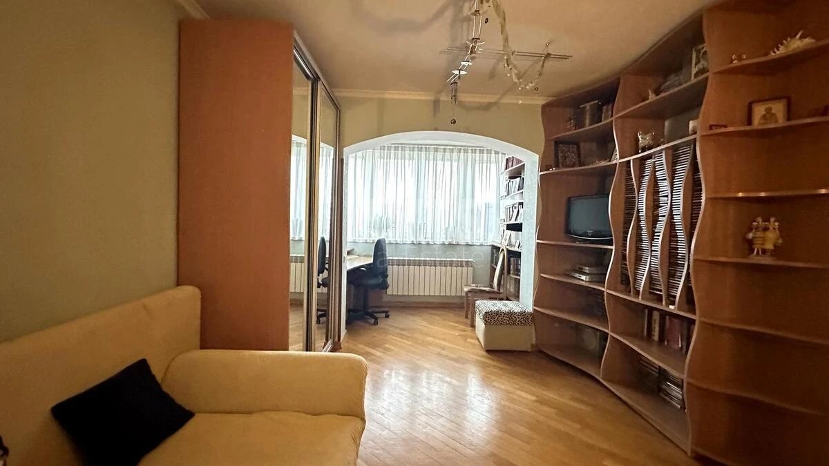 3к квартира ул. Героев Днепра 96642019