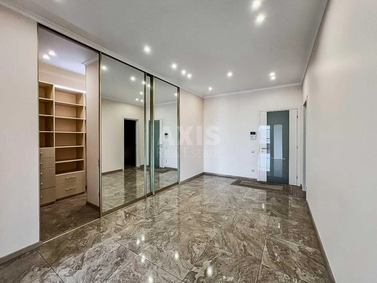 4k apartment uzv. Klovs'kyj 7А7116111