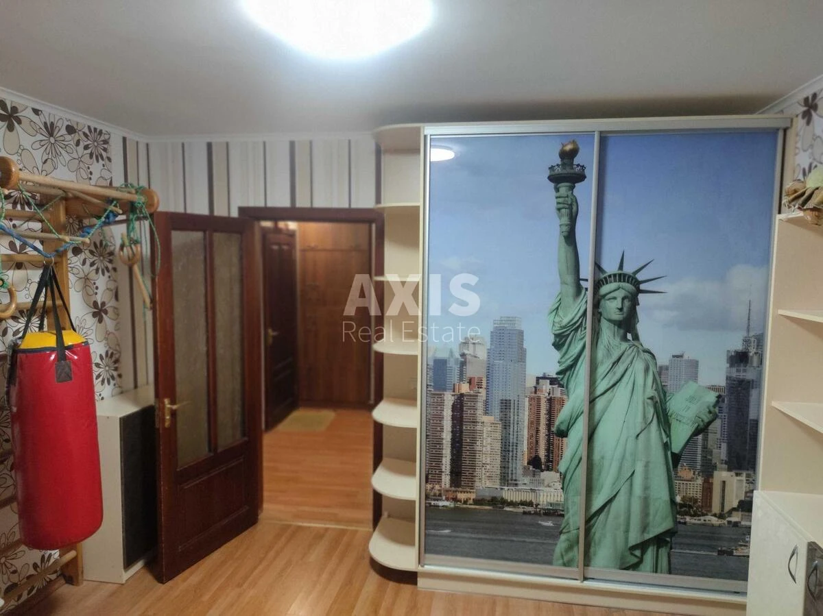 3к квартира пл. Святошинская 1570294