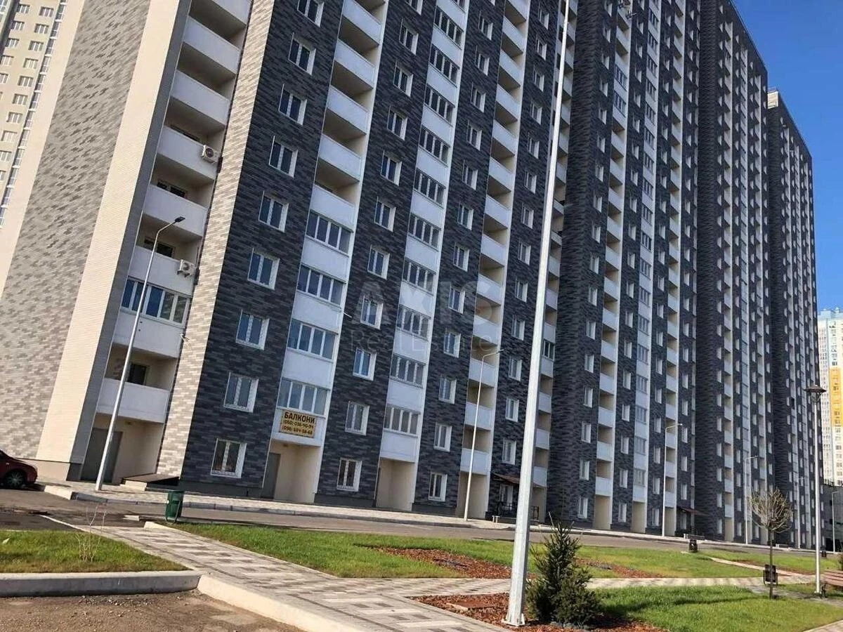 Объект торговли ул. Ревуцкого 54, 50м27061810
