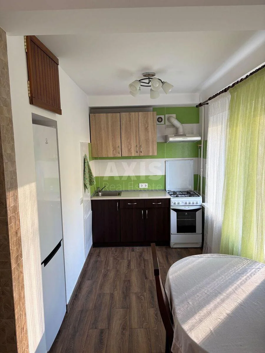 2k apartment vul. Myropil's'ka 31А