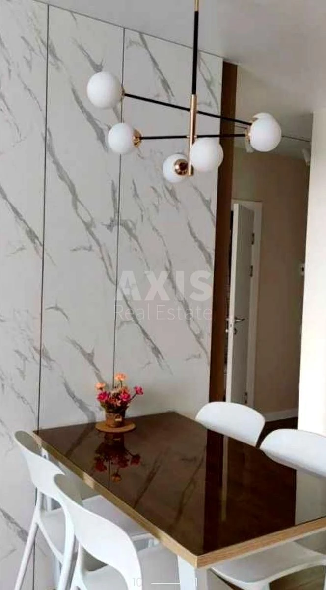 2k apartment vul. Sverstjuka Jevgena 6Д672751