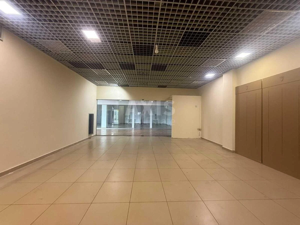 Trade object vul. Sverstjuka Jevgena 2, 67m2710211