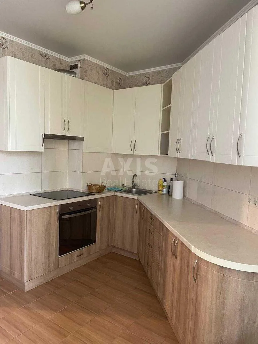 2k apartment vul. Bakyns'ka 37Д