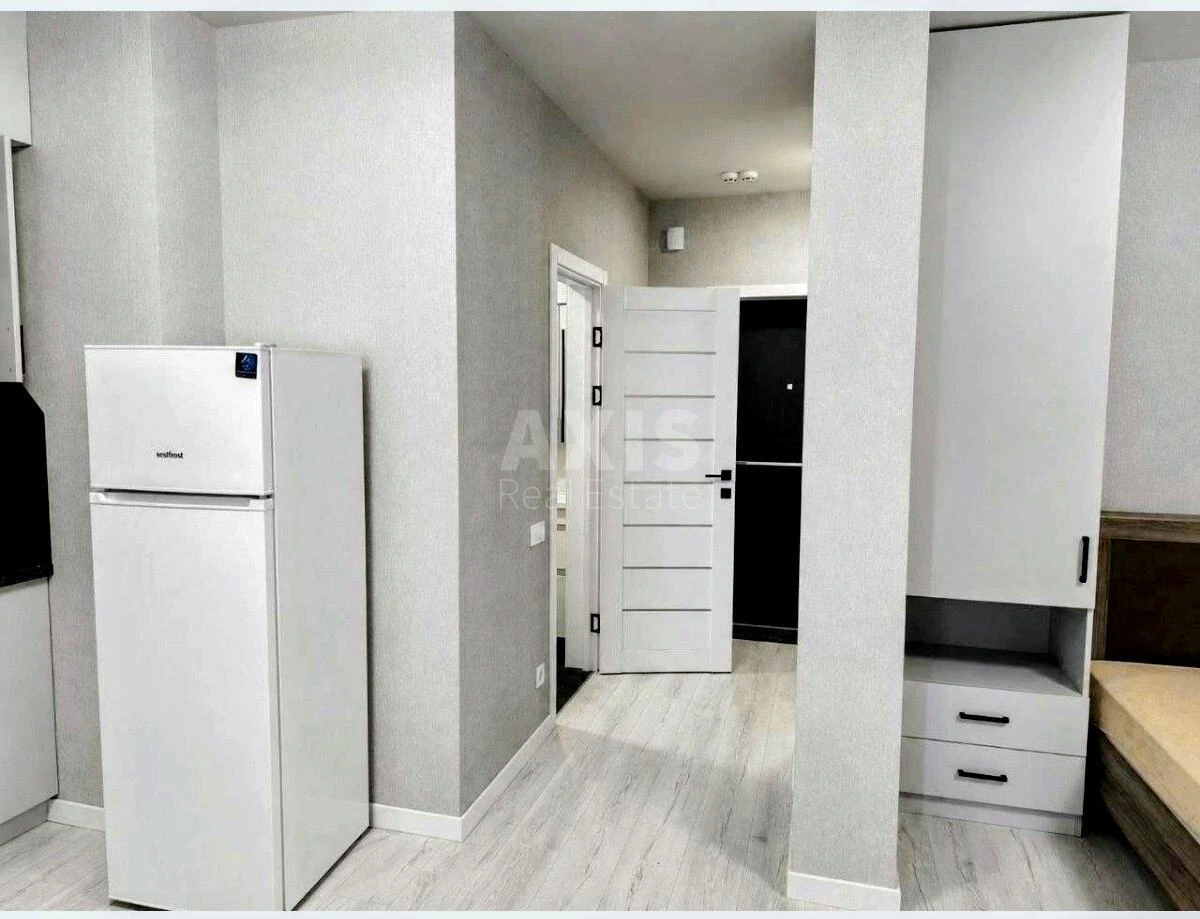 1k apartment pr-t Stepana Bandery 32Д693753
