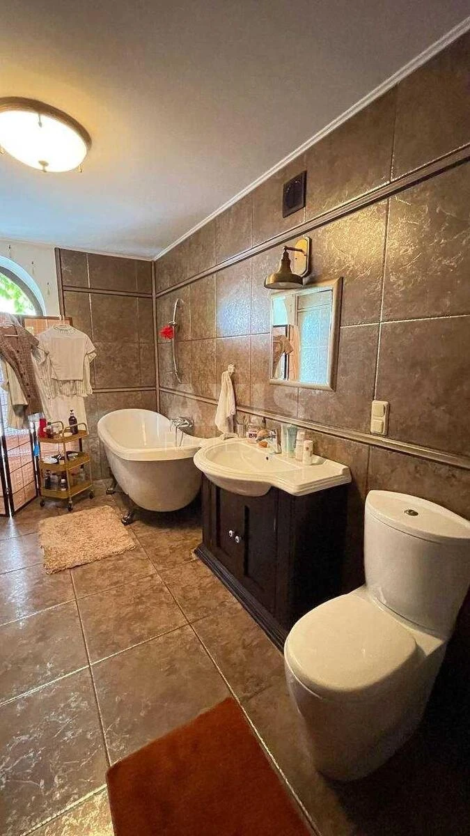 House vul. Kvitky-Osnov'janenka, 244m2, Kyiv city467268