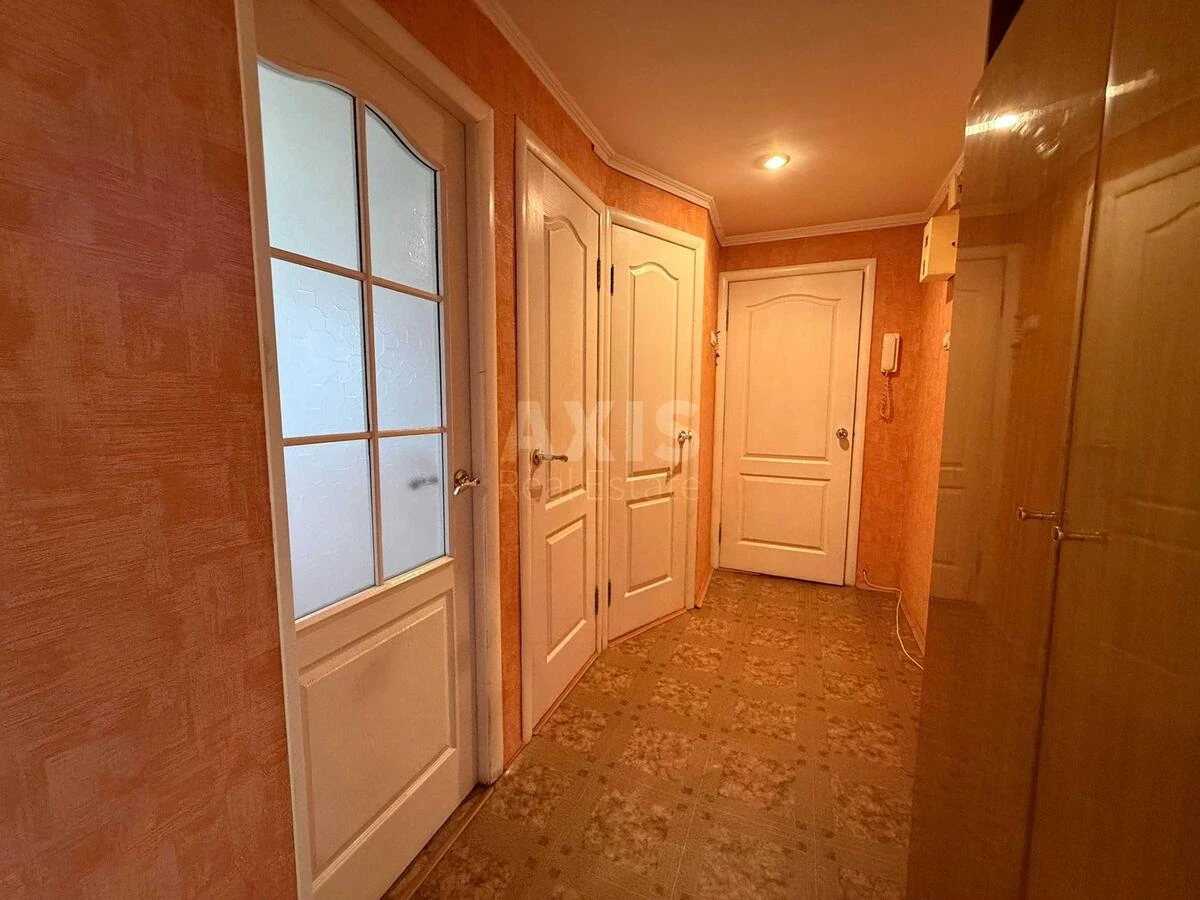 3k apartment vul. Serafymovycha 137107811