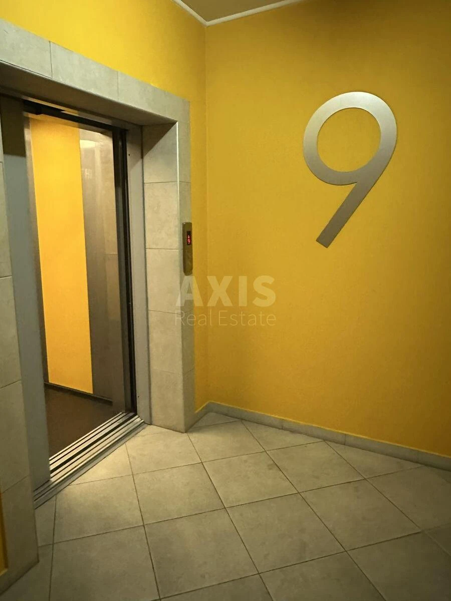 1k apartment pr-t Berestejskij 67А695669