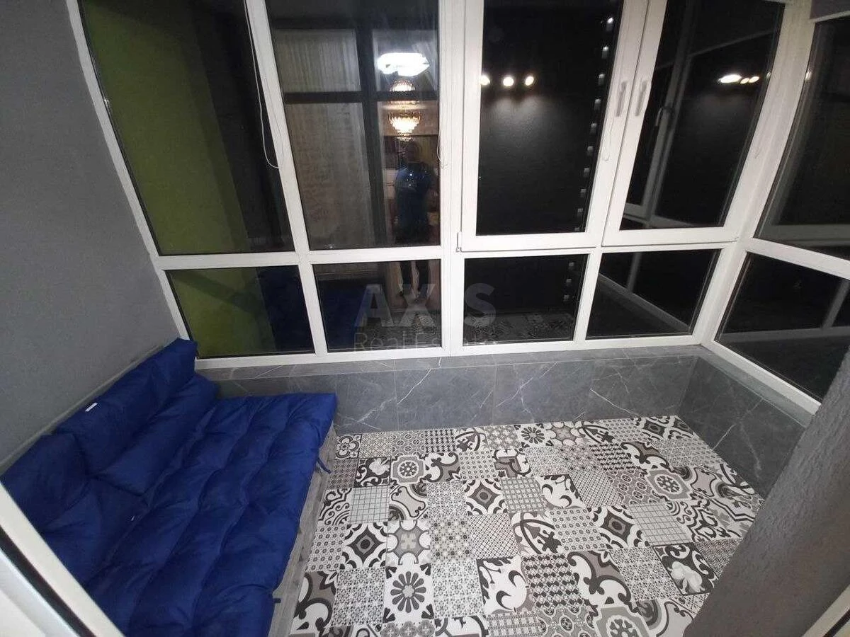 1k apartment pr-t Berestejskij 677115911