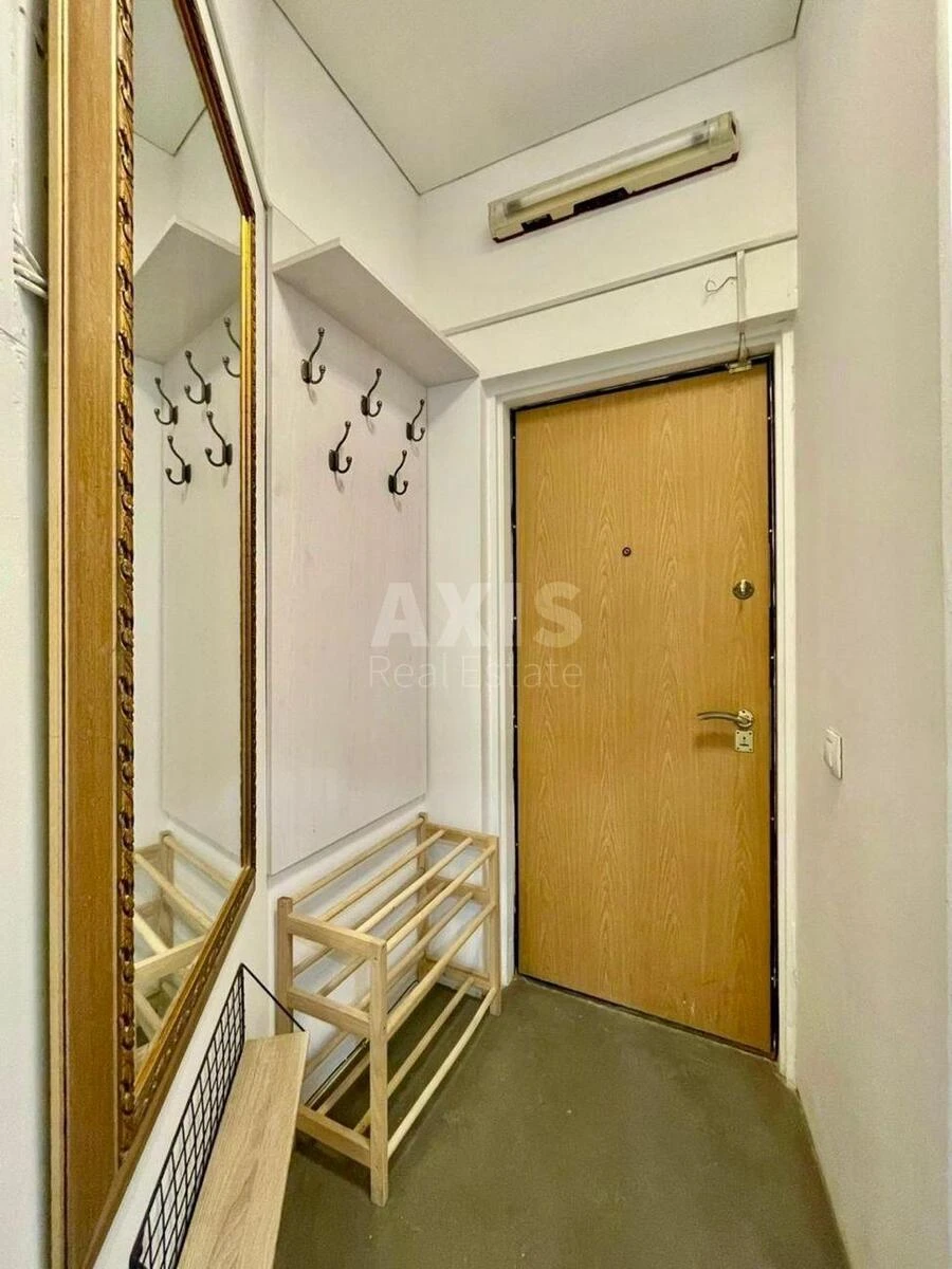Объект торговли ул. Руставели Шота 10, 56м2712091