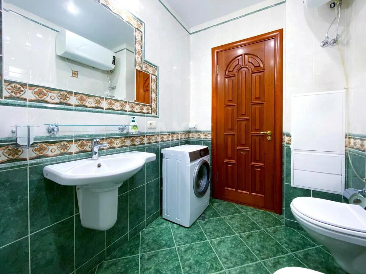 4k apartment vul. Hmel'nyc'kogo Bogdana 807024611