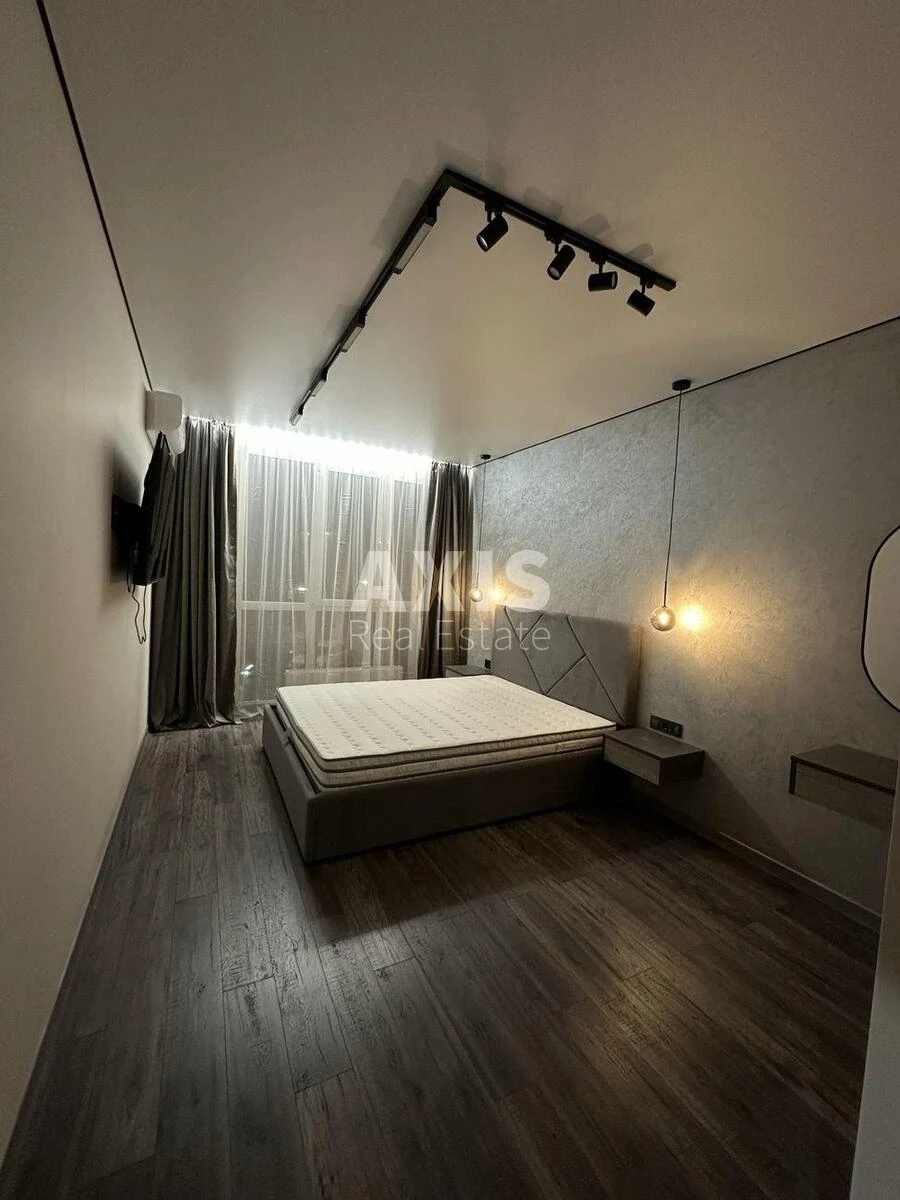 1k apartment vul. Saljutna 2Б621223