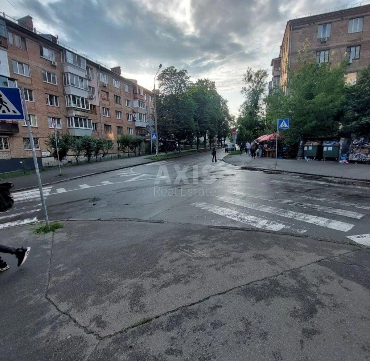 Объект торговли ул. Неманская 2, 54м2657025