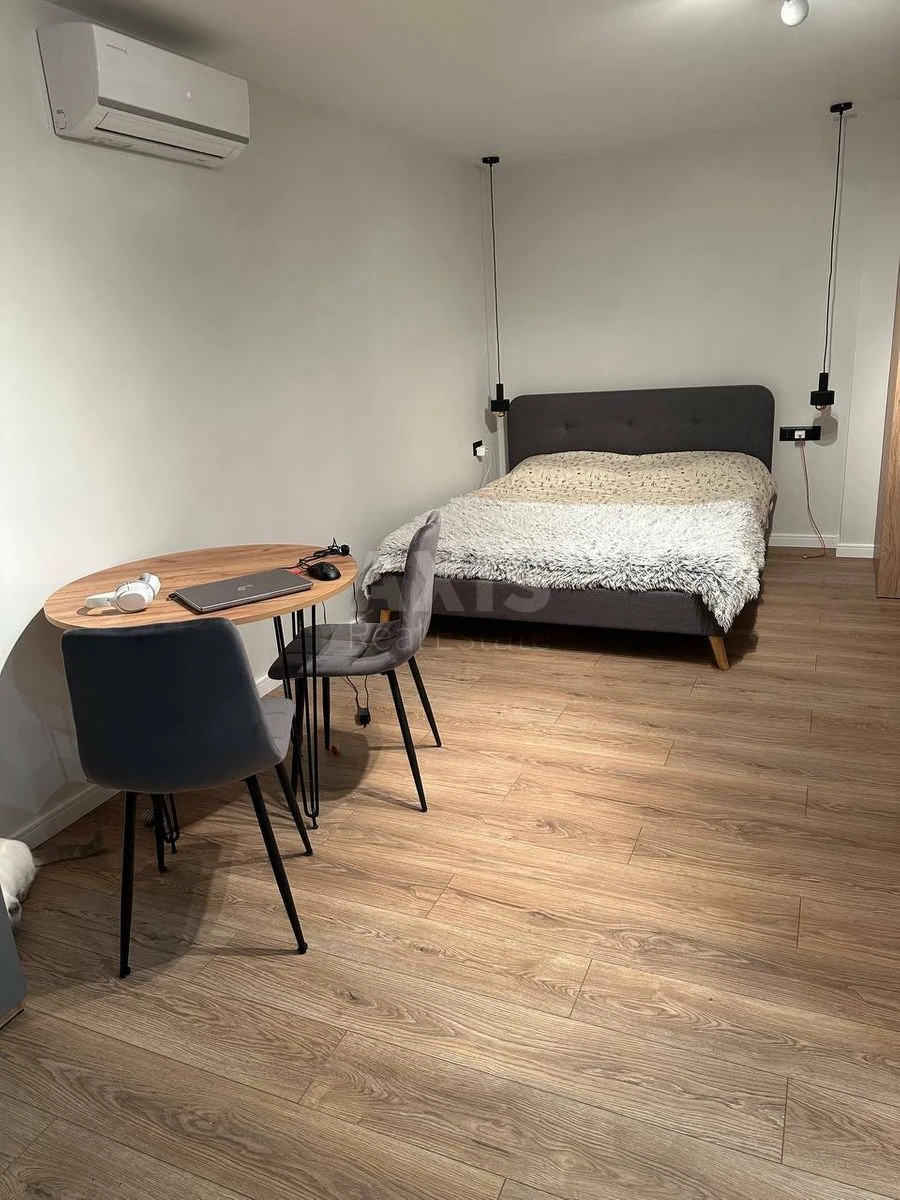 1k apartment vul. Buchmy Amvrosija 6В465191