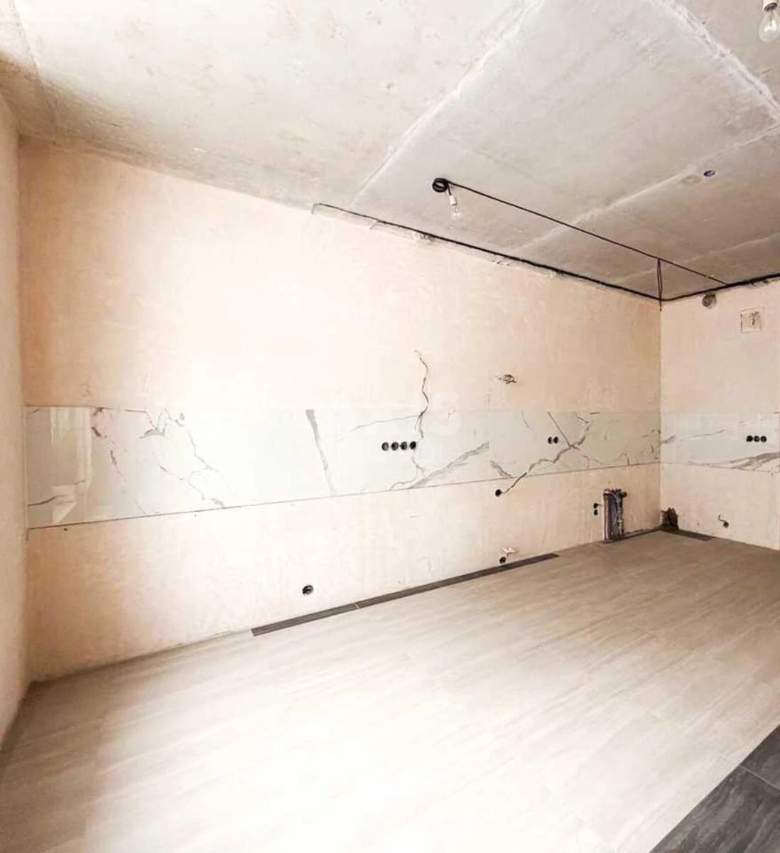 2k apartment vul. Sverstjuka Jevgena 6Г660956