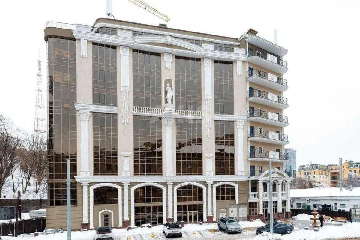 Office vul. Glybochyc'ka 99А, 263m2