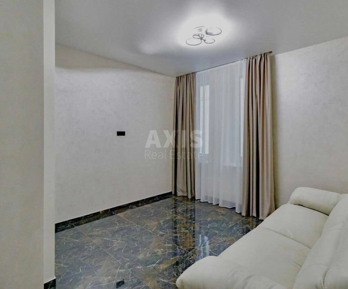 House vul. Dachna, 400m2, Kyiv city574575