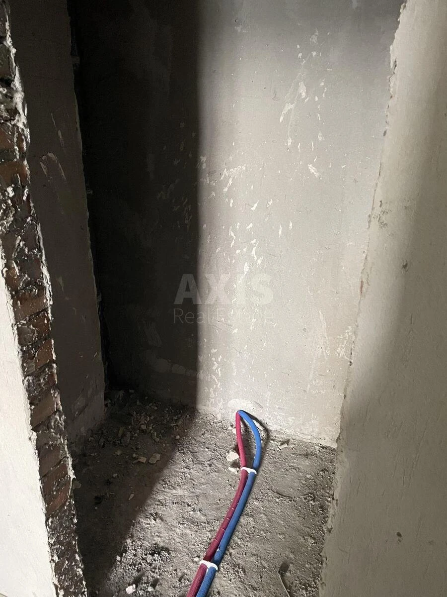 2к квартира ул. Бережанская 8685597