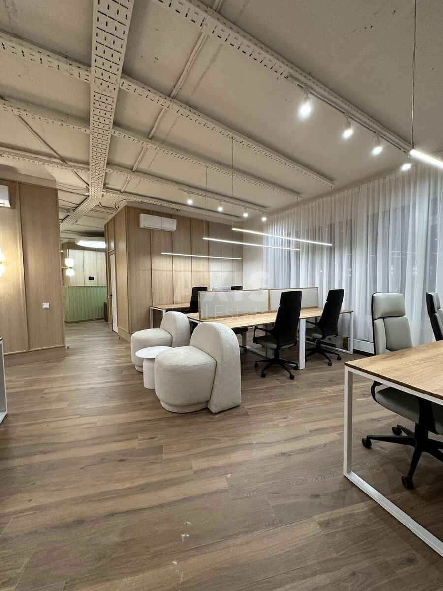 Office vul. Buslivs'ka 12, 135m2674895