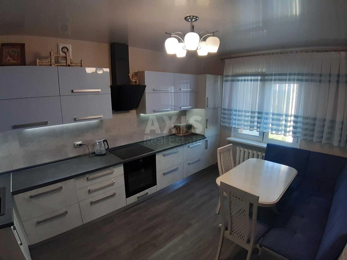 3k apartment vul. Myloslavs'ka 460671