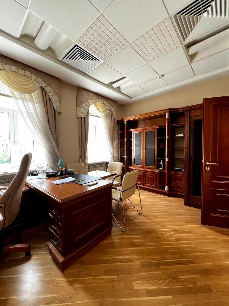 Office vul. Kostjantynivs'ka 32Б, 1000m2692415