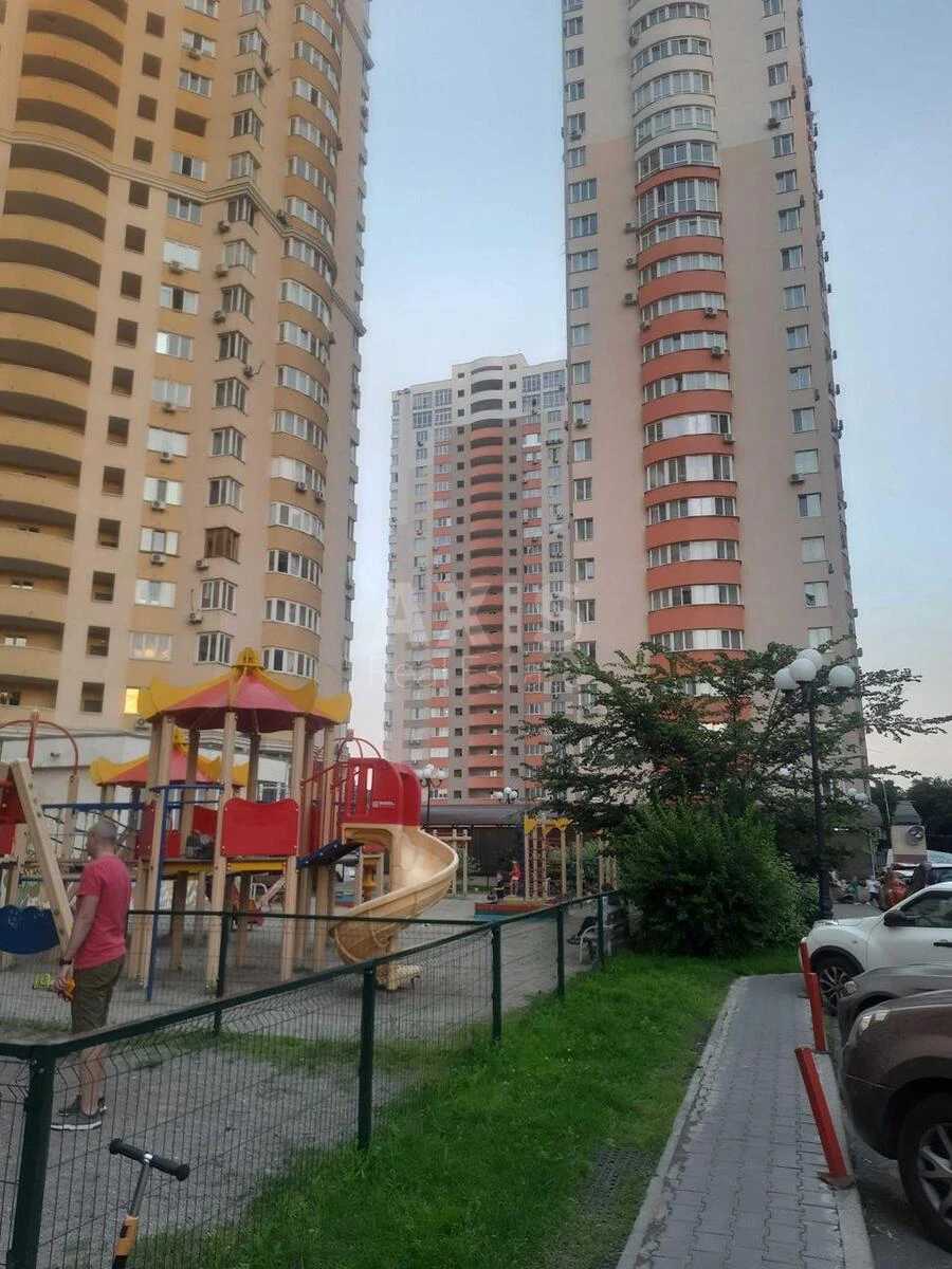 4k apartment vul. Myhajla Maksymovycha 3Д6612820