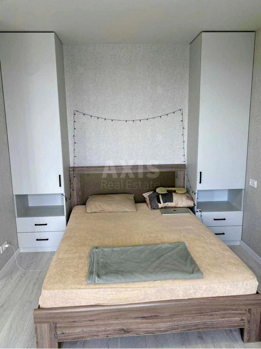 1k apartment pr-t Stepana Bandery 32Д693755
