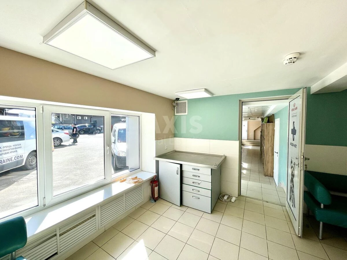 Trade object pr-t Lobanovs'kogo 4, 220m2694579