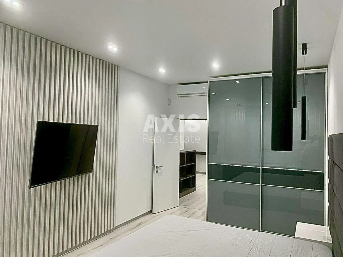 1к квартира ул. Василия Тютюнника 28А598037