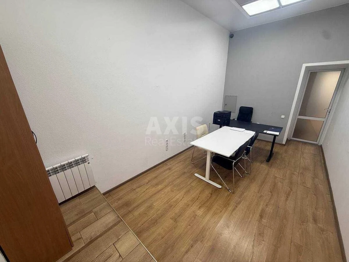 Office vul. Hmel'nyc'kogo Bogdana 25/40, 90m2681598