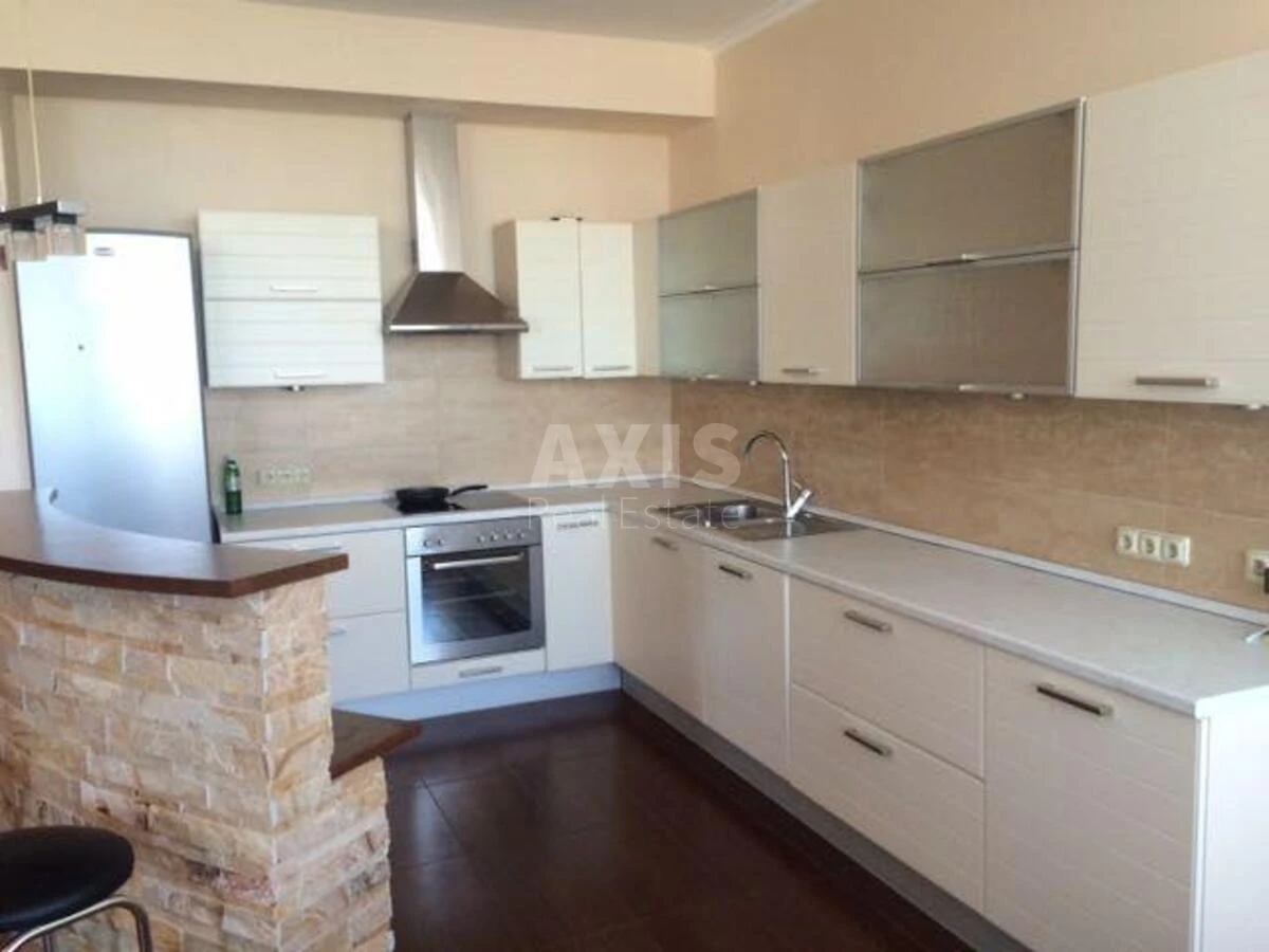 4k apartment vul. Saksagans'kogo 121687800